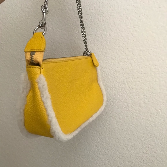 Coach cute wristlet NWT - Picture 3 of 5